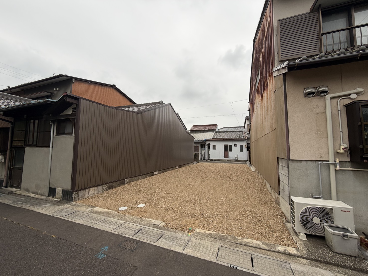 各務原市那加　木造長屋住宅切り離し解体工事